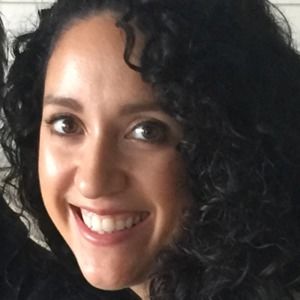 Meet your Posher, Crystal